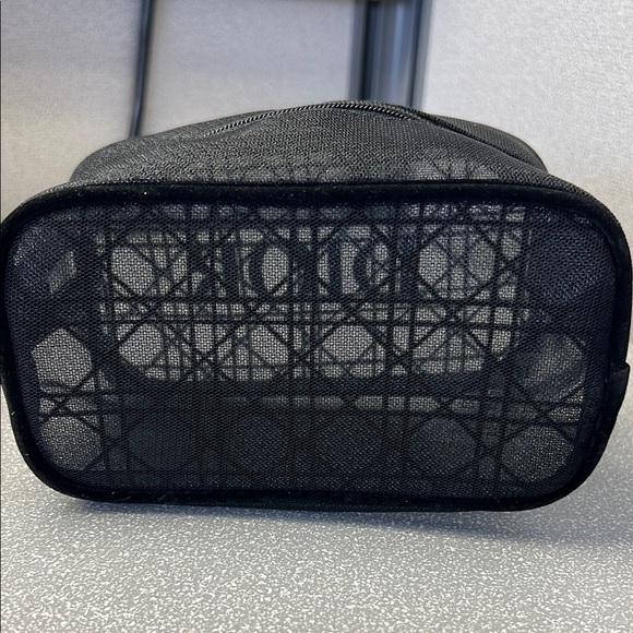 Dior Black Mesh Cosmetic Bag - Picture 4 of 6